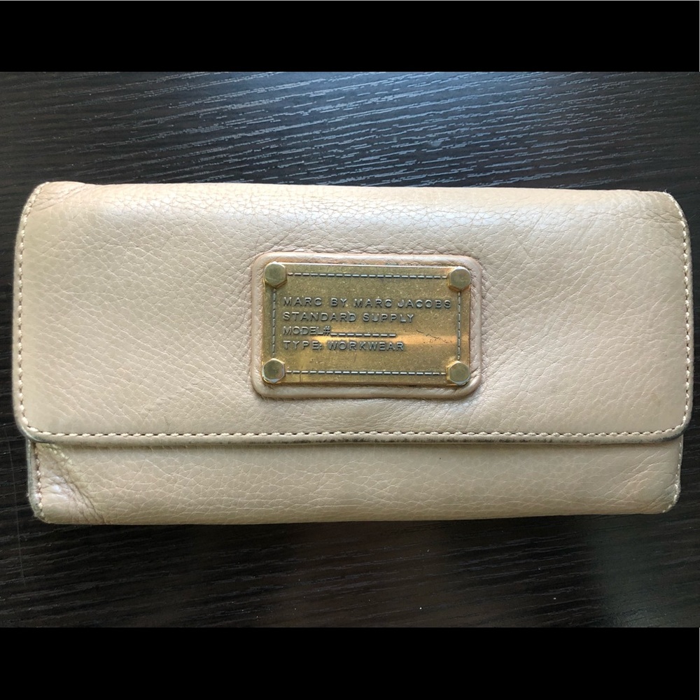 Marc Jacobs wallet